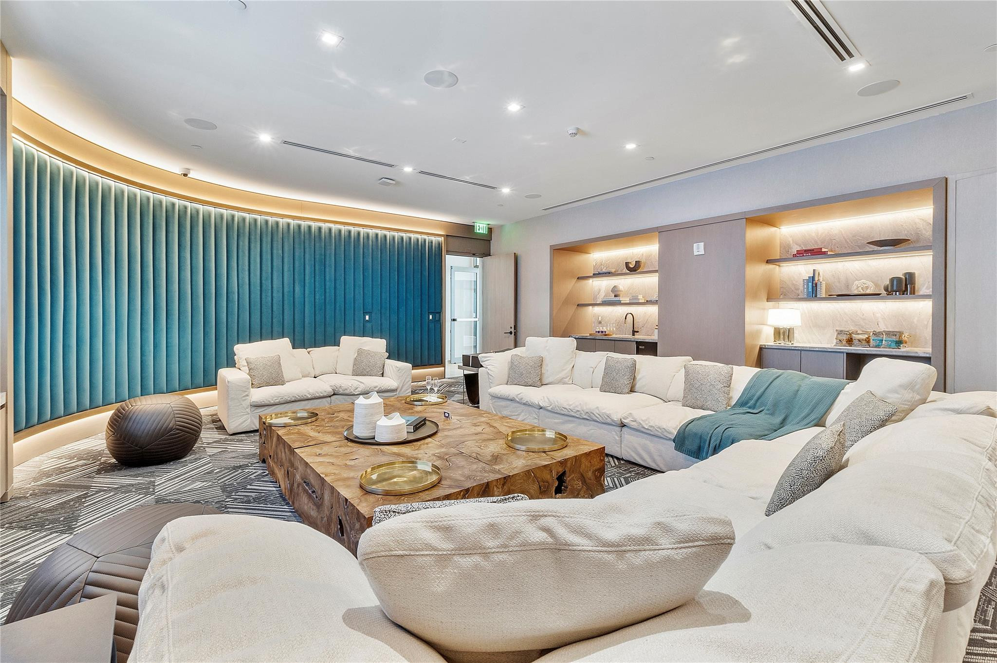 1116 N Ocean Blvd 1606