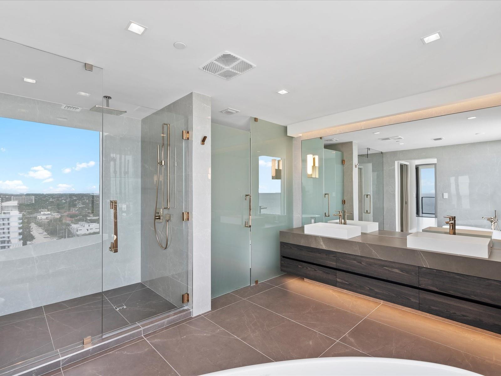 1116 N Ocean Blvd 1606