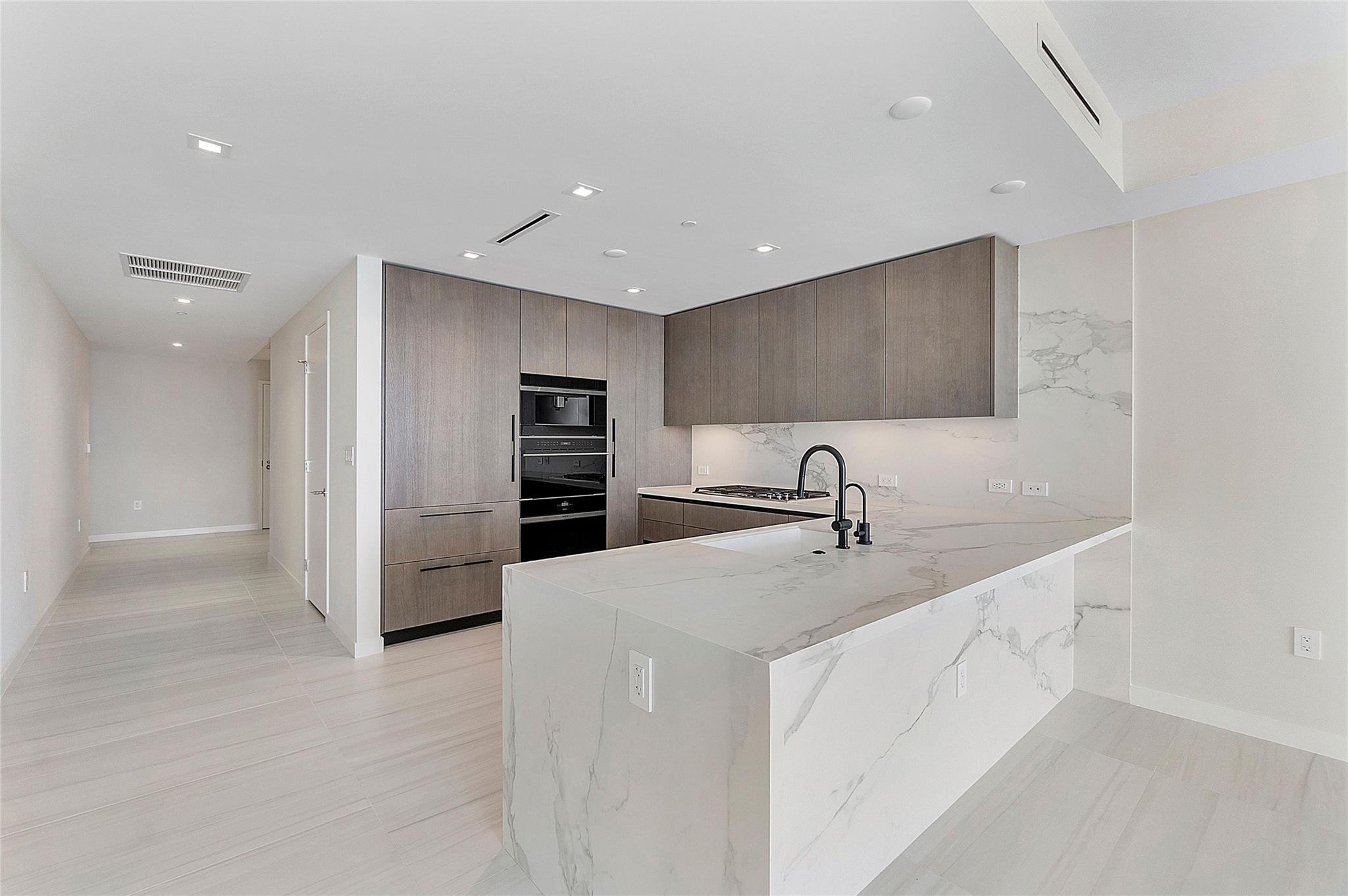 1116 N Ocean Blvd 504