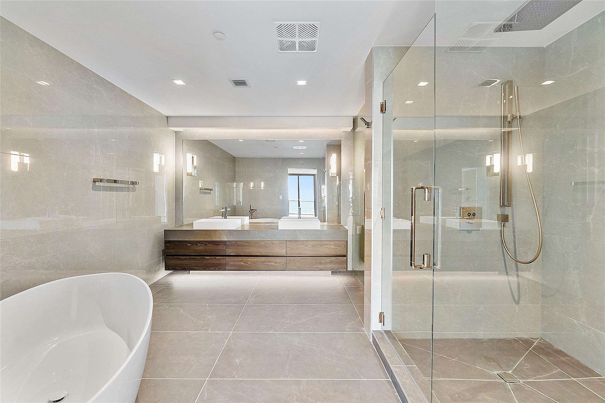 1116 N Ocean Blvd 504