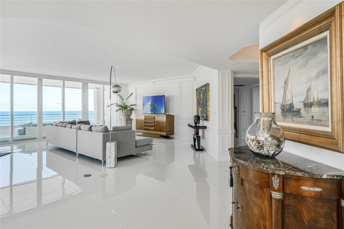 1700 S Ocean Blvd 17C