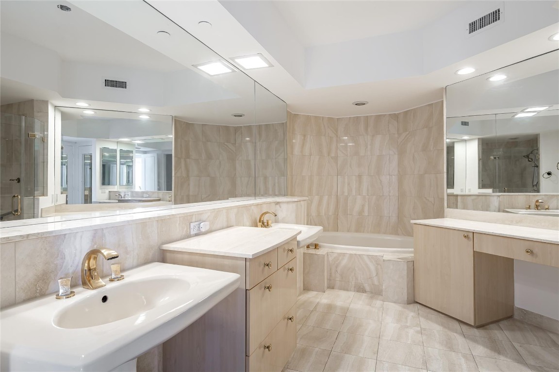 1700 S Ocean Blvd 17C