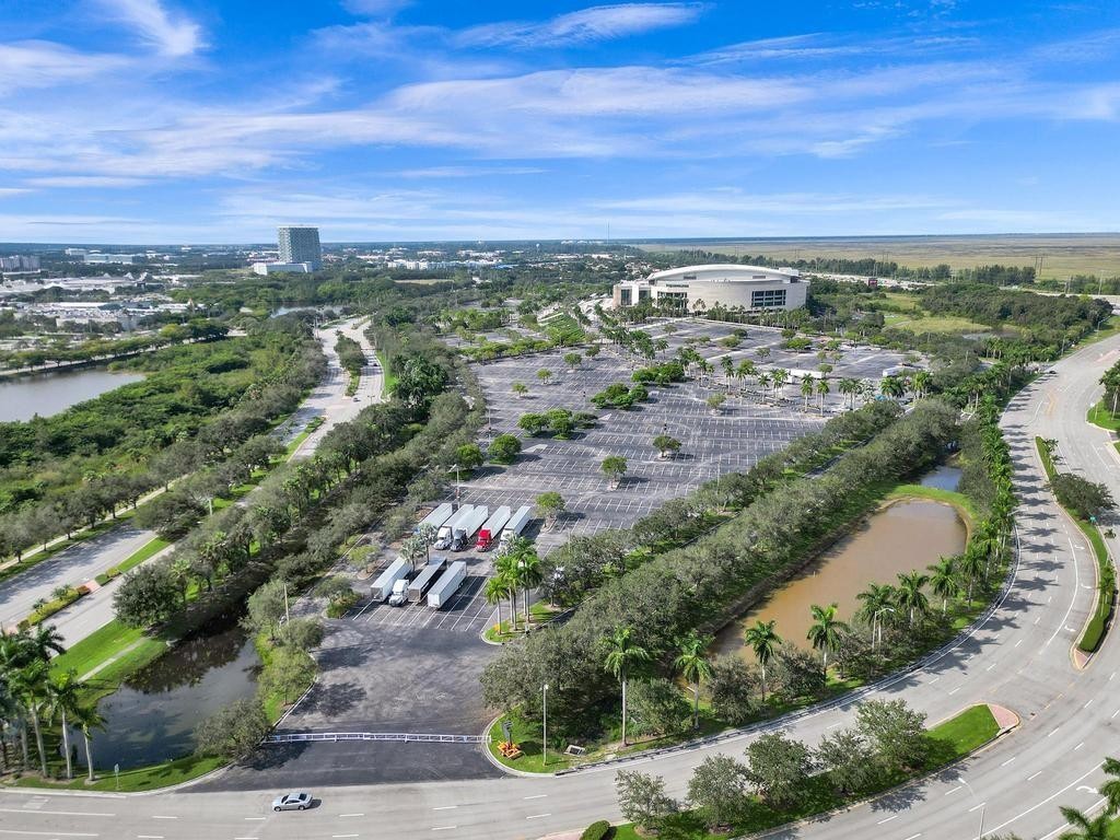 2925 NW 126th Ave 308-1