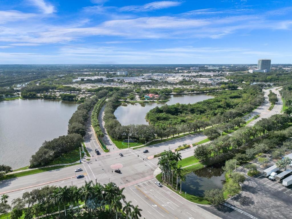 2925 NW 126th Ave 308-1