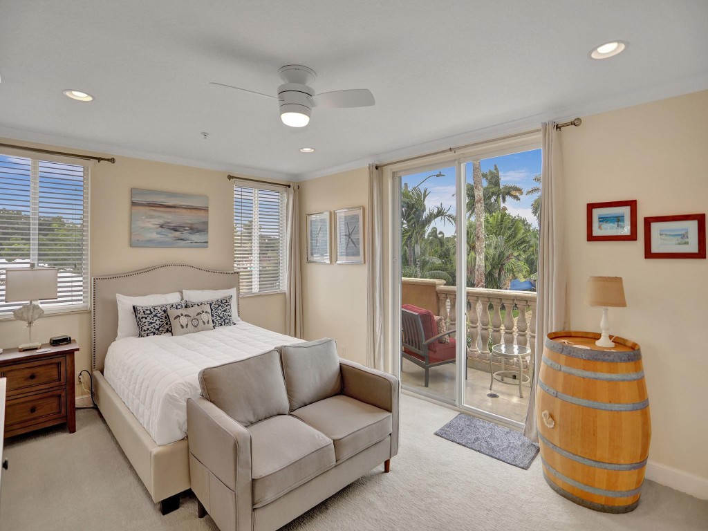 2610 NE 11th Ct 2610