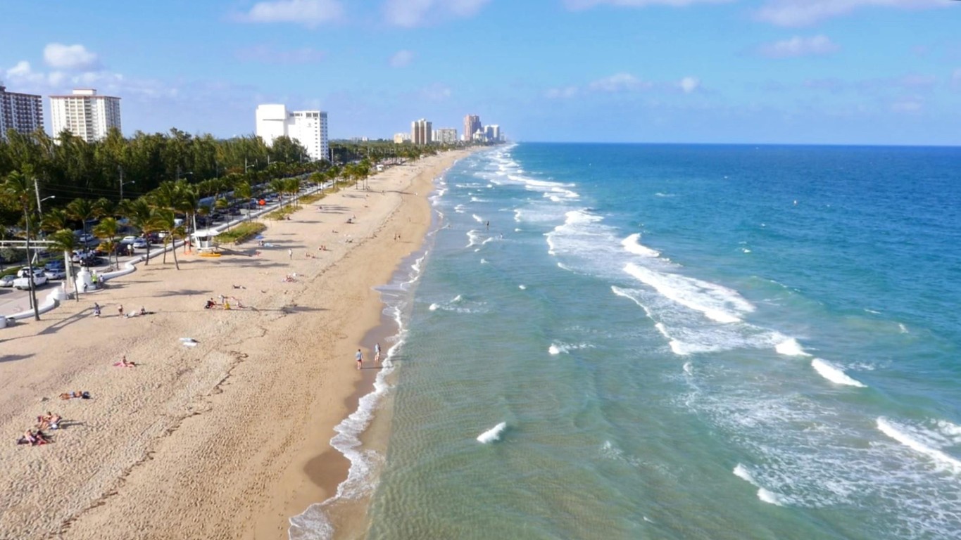 2610 NE 11th Ct 2610