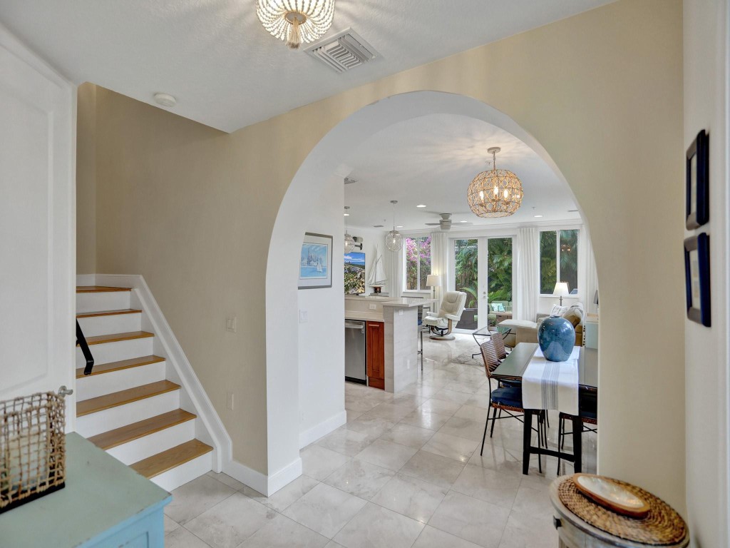 2610 NE 11th Ct 2610