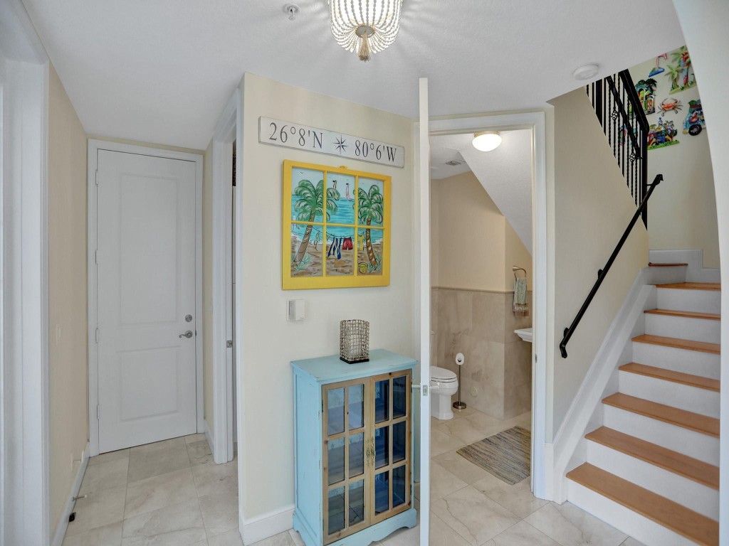 2610 NE 11th Ct 2610