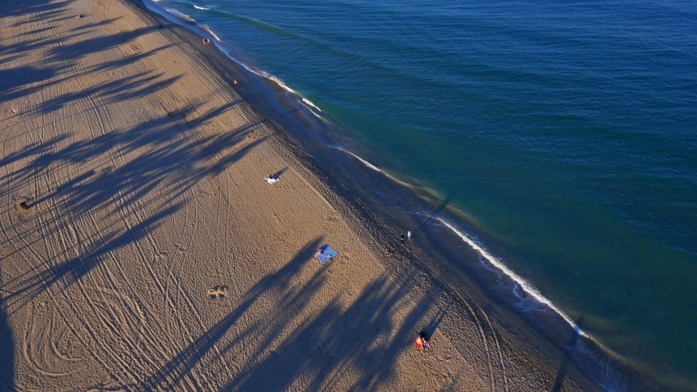 2610 NE 11th Ct 2610