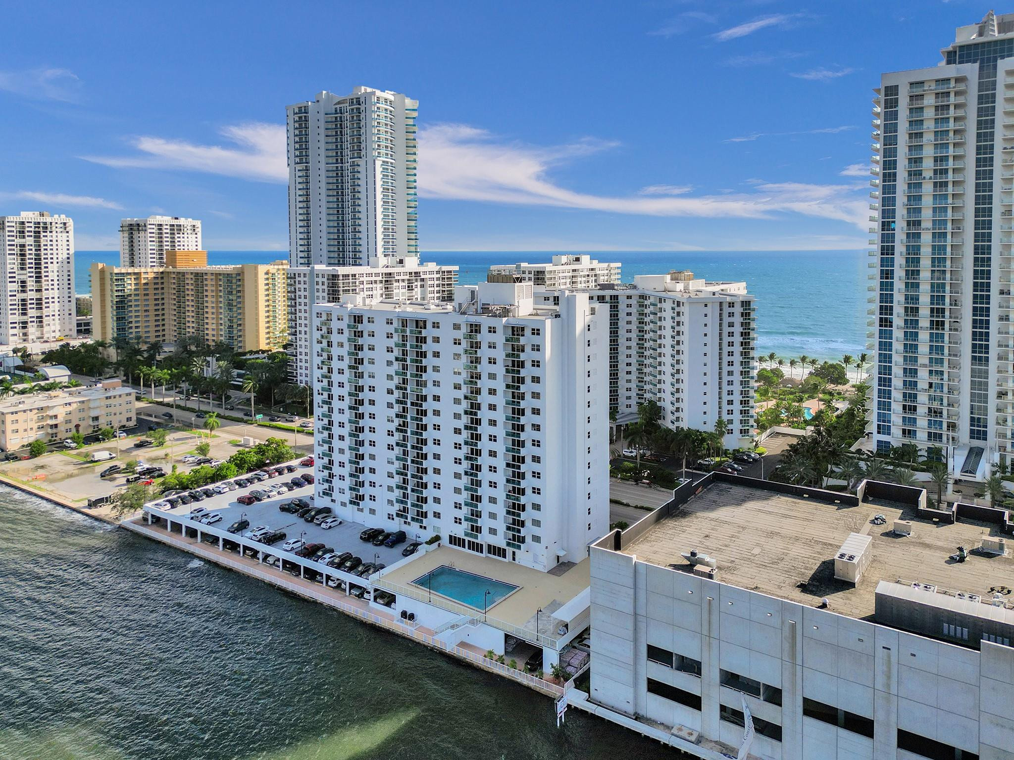 3000 S Ocean Dr 204