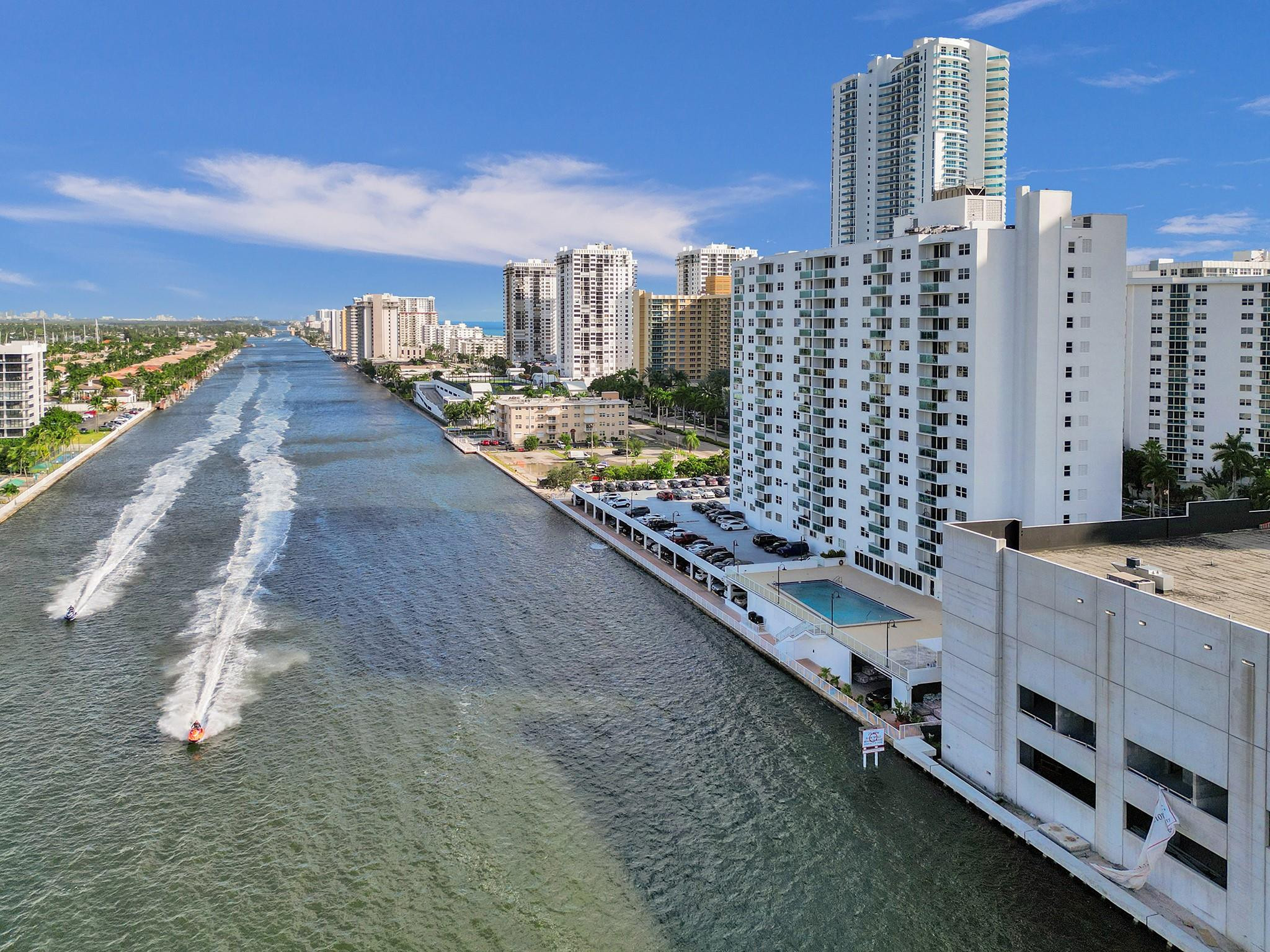 3000 S Ocean Dr 204