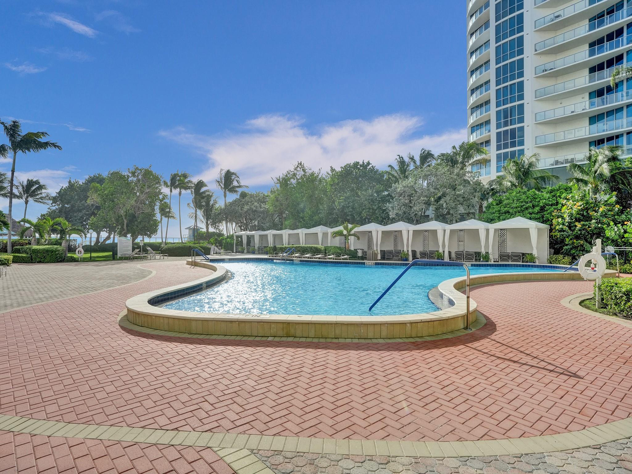 3000 S Ocean Dr 204