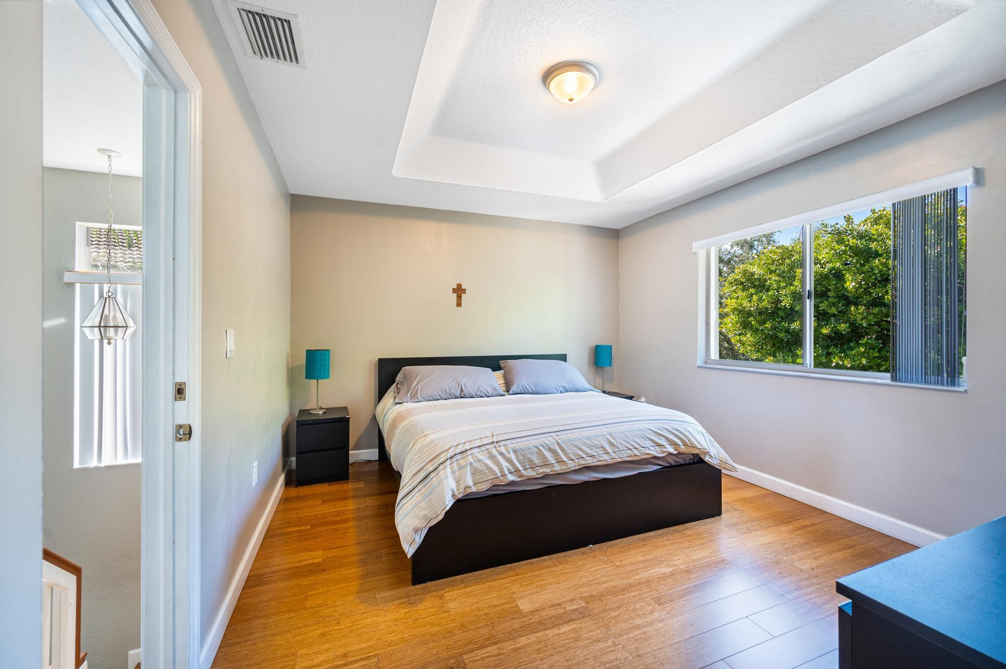 5620 NW 113th Place, Doral
