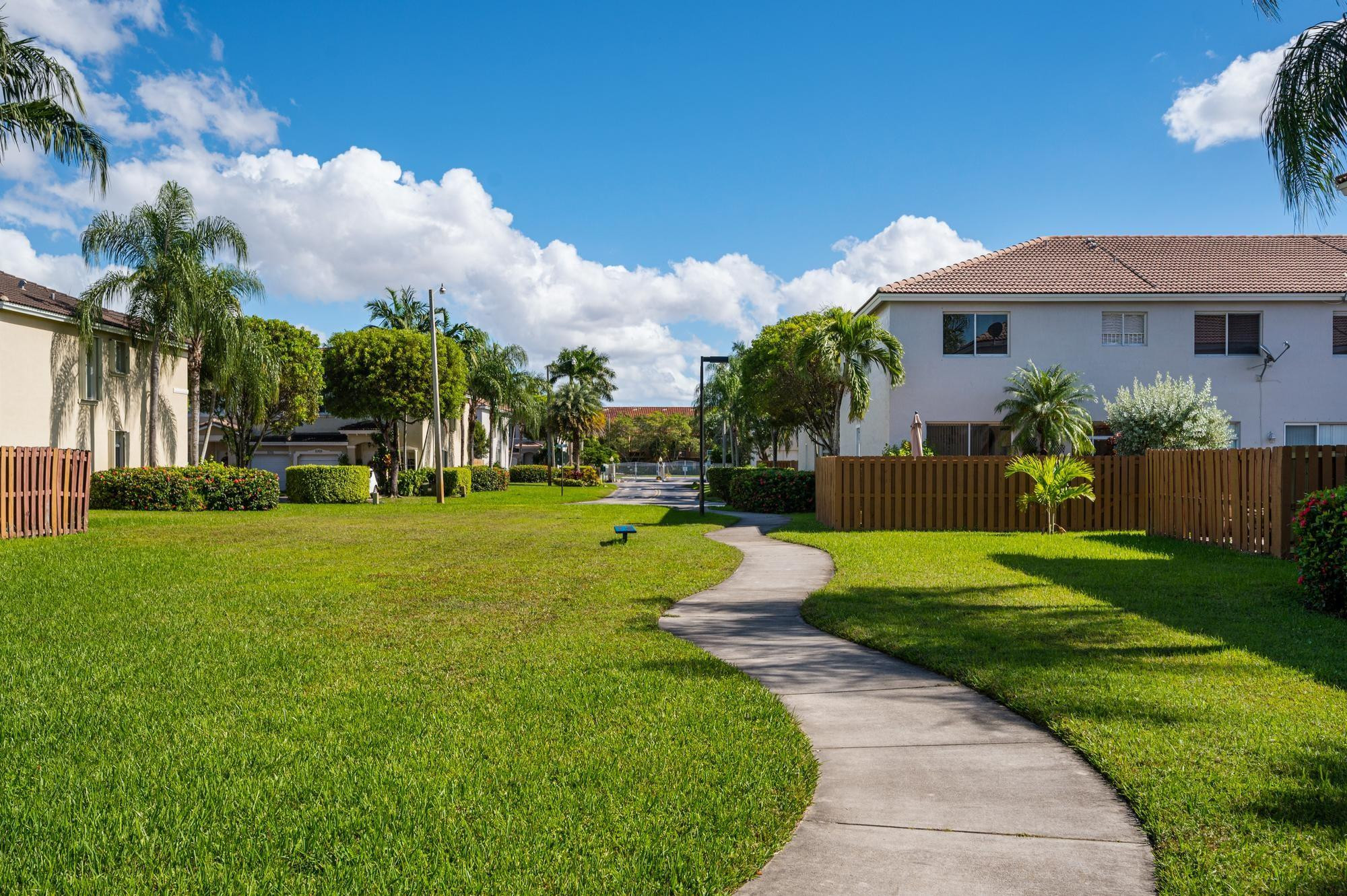 5620 NW 113th Place, Doral