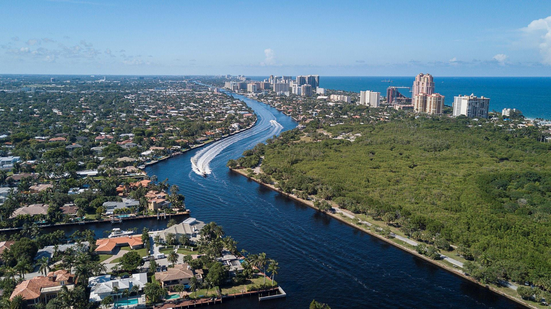 1421 Bayview Dr 1421