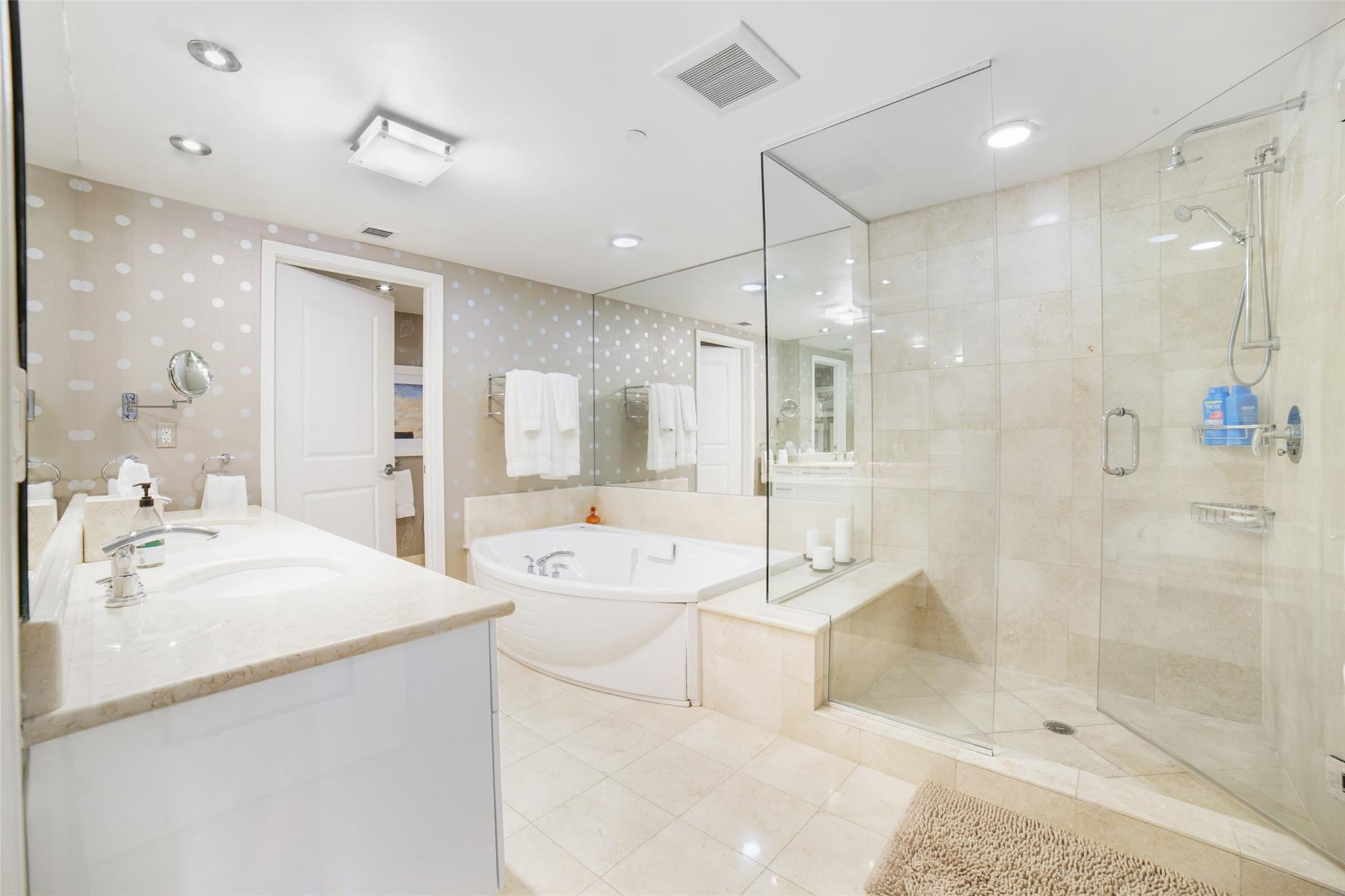 3101 S Ocean Dr 3707