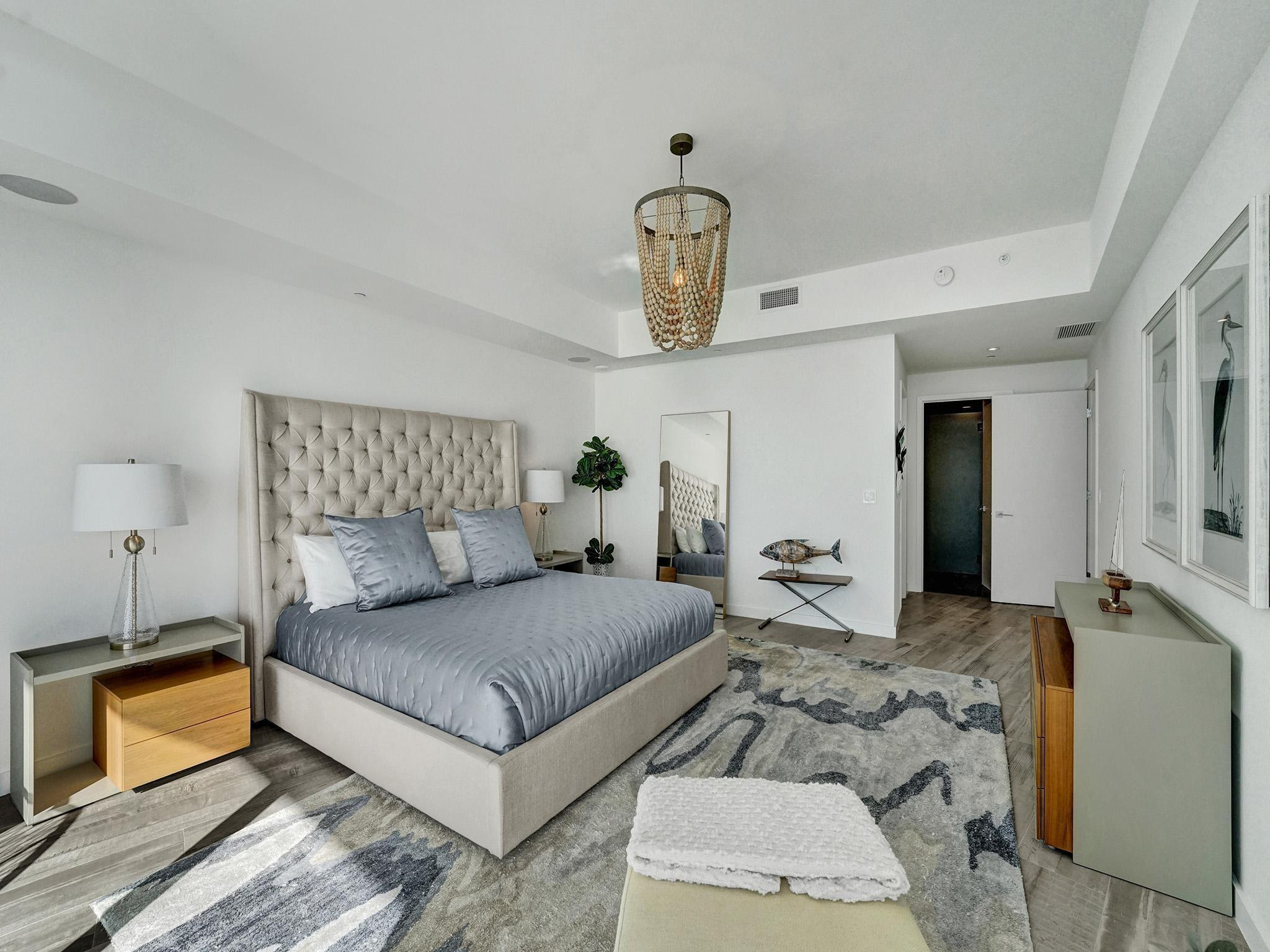 2200 N Ocean Blvd N903