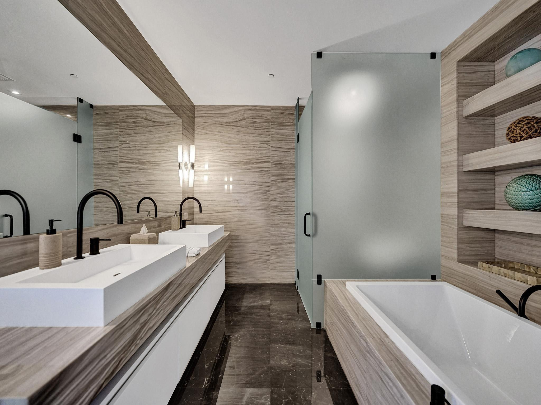 2200 N Ocean Blvd N903