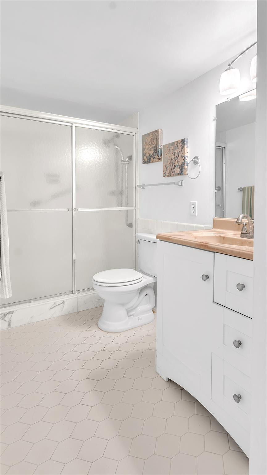 1012 N Ocean Boulevard 910, Pompano Beach Unit: 910