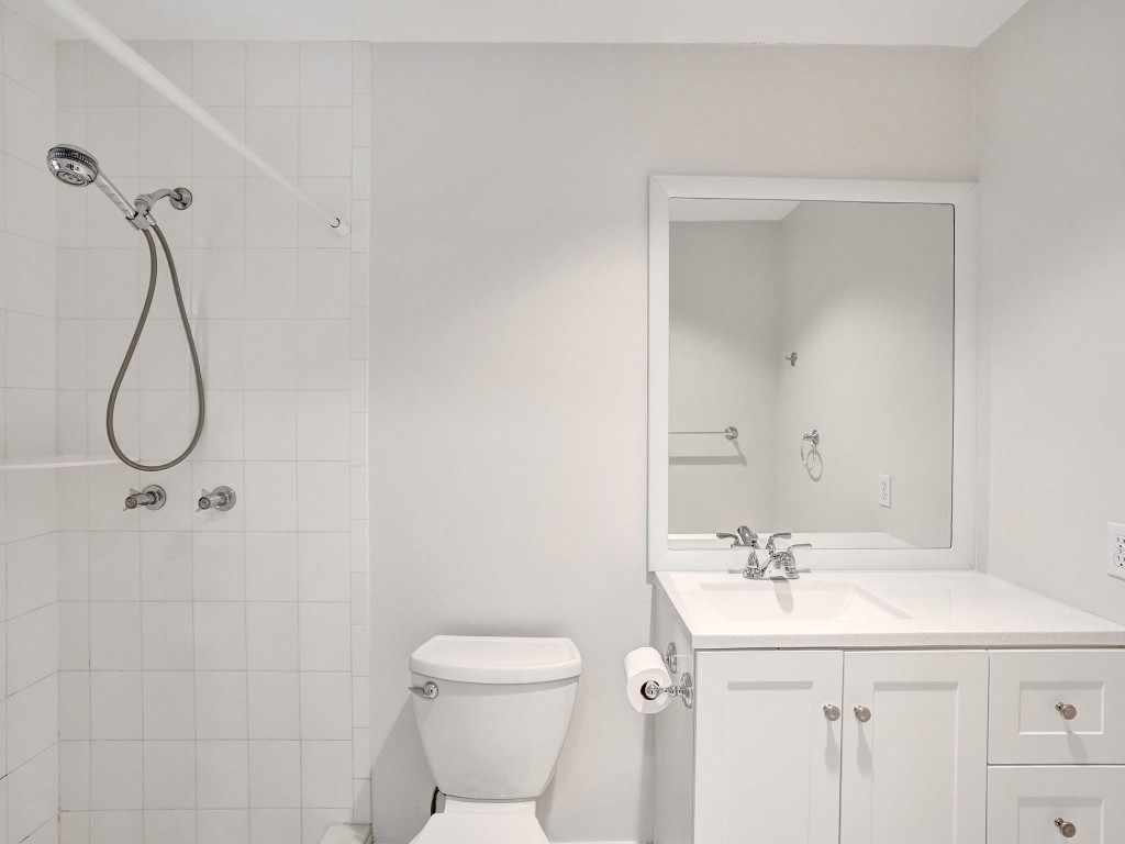 3747 E Valley Green Dr