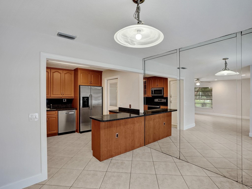 3747 E Valley Green Dr