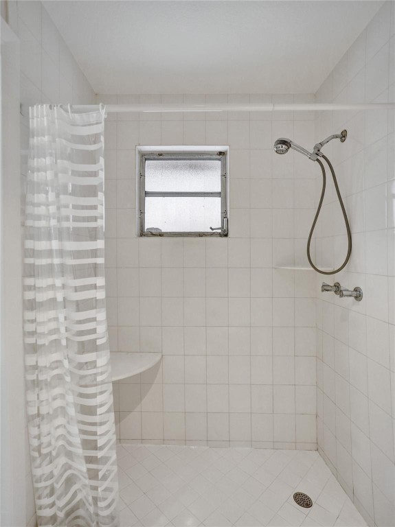 3747 E Valley Green Dr