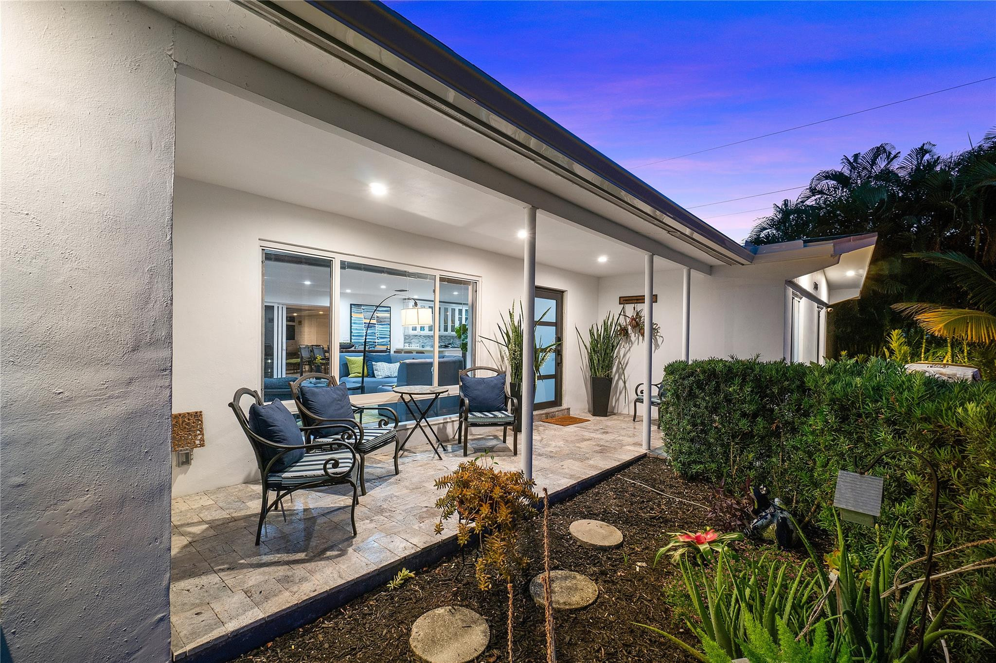 2095 NE 55th Street