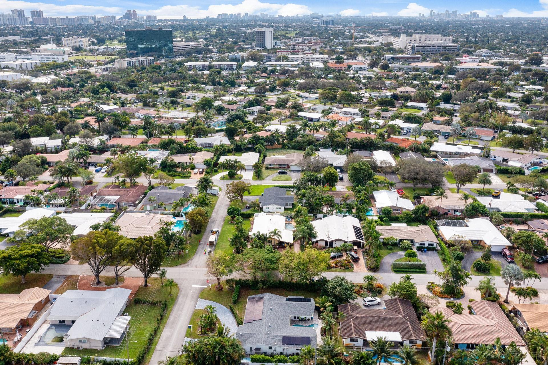 2095 NE 55th Street