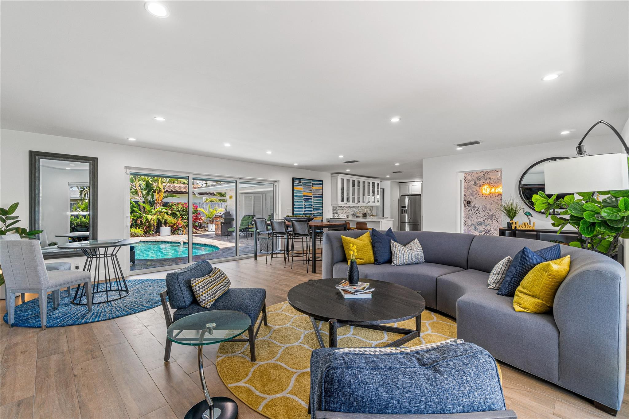 2095 NE 55th Street
