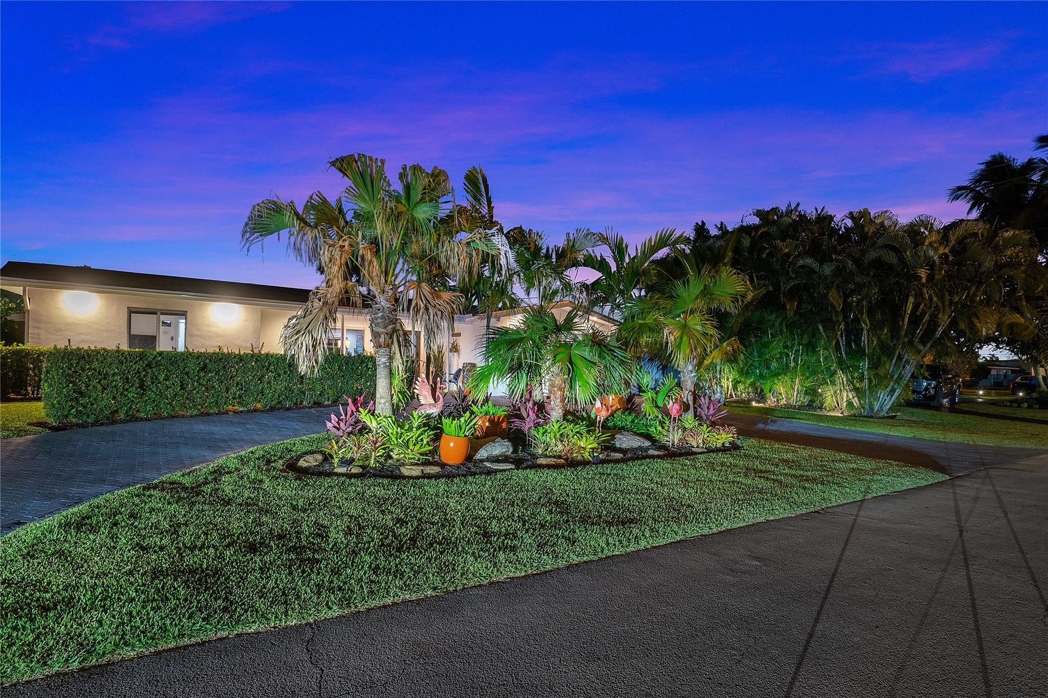 2095 NE 55th Street