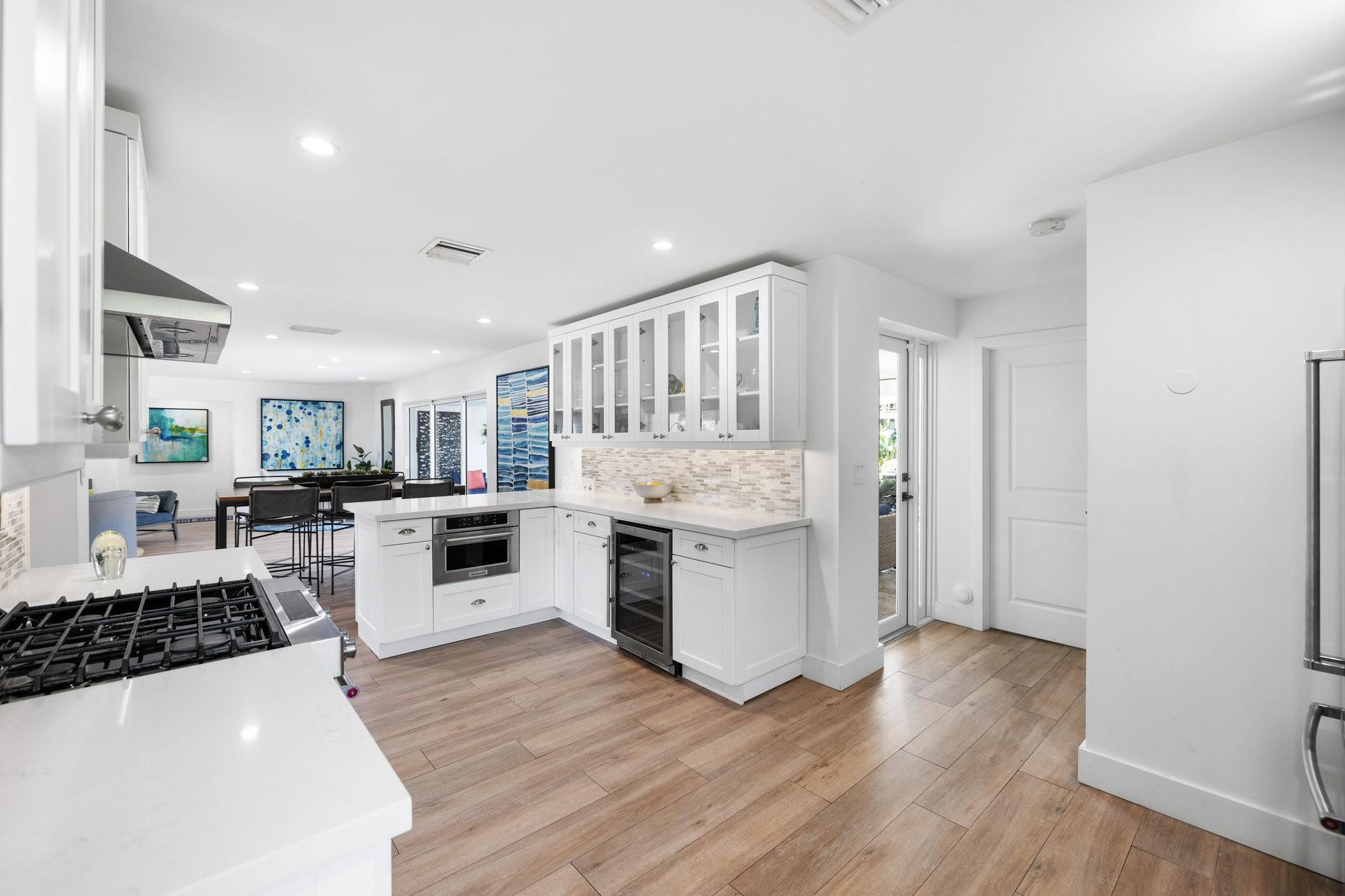 2095 NE 55th Street