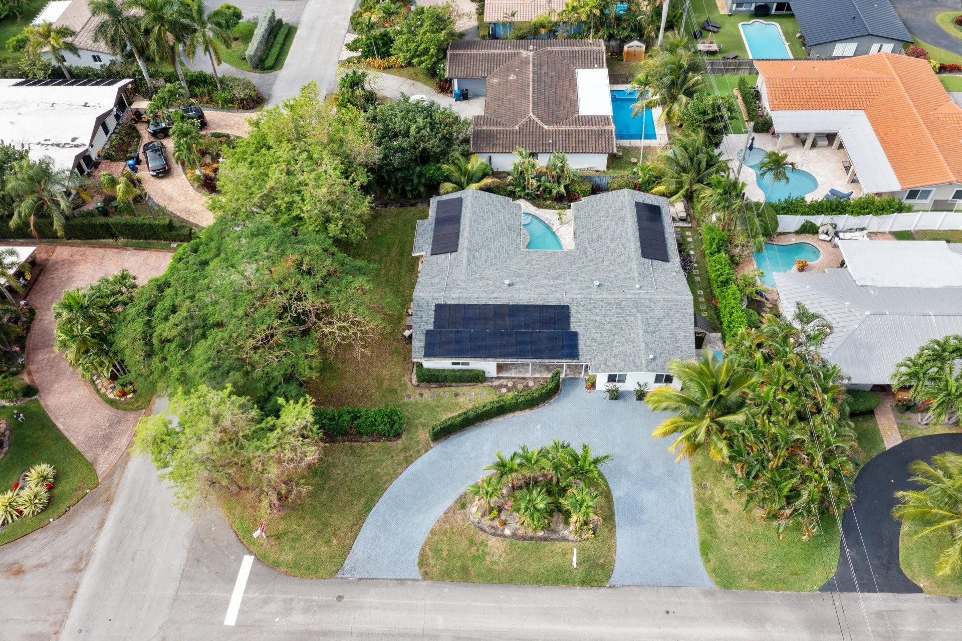 2095 NE 55th Street