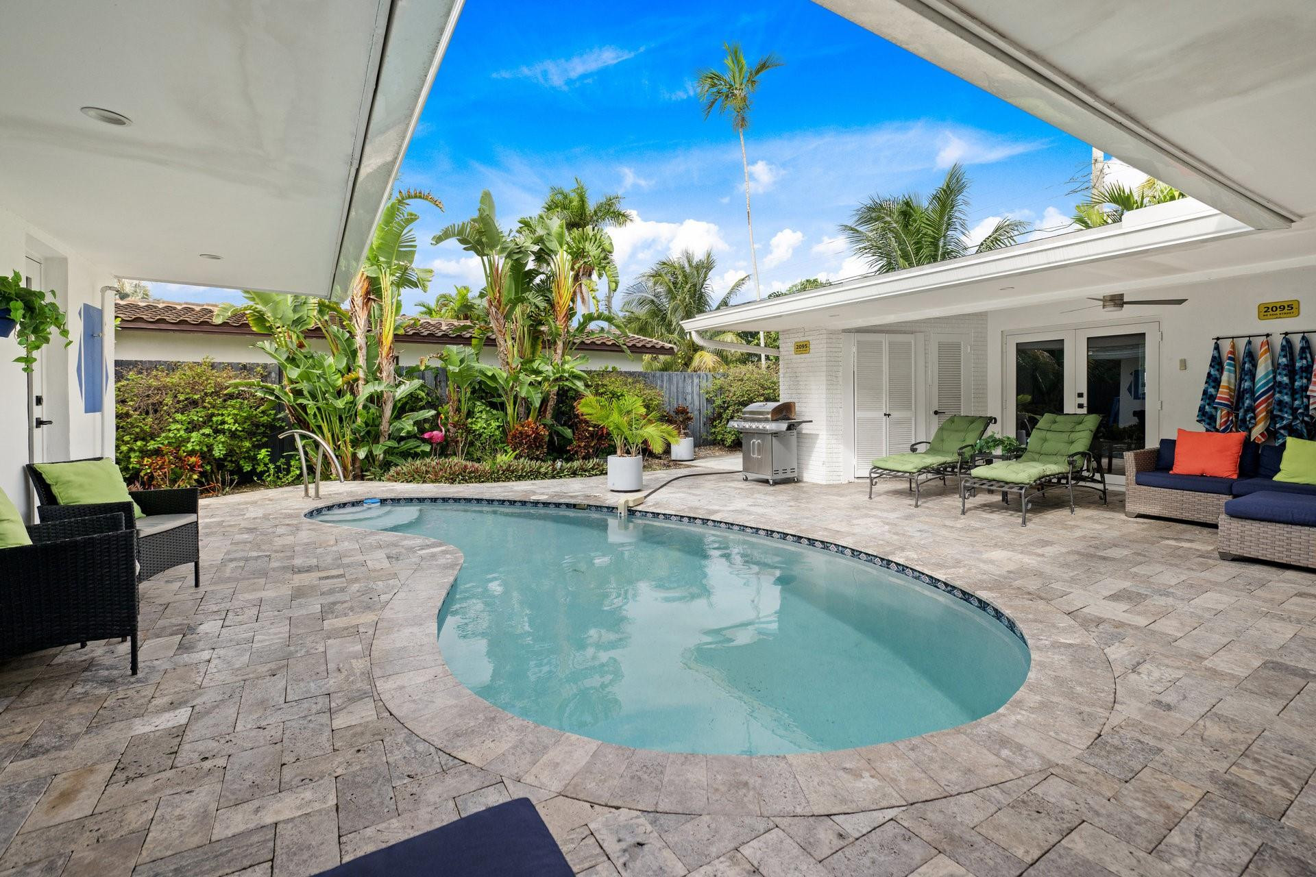 2095 NE 55th Street