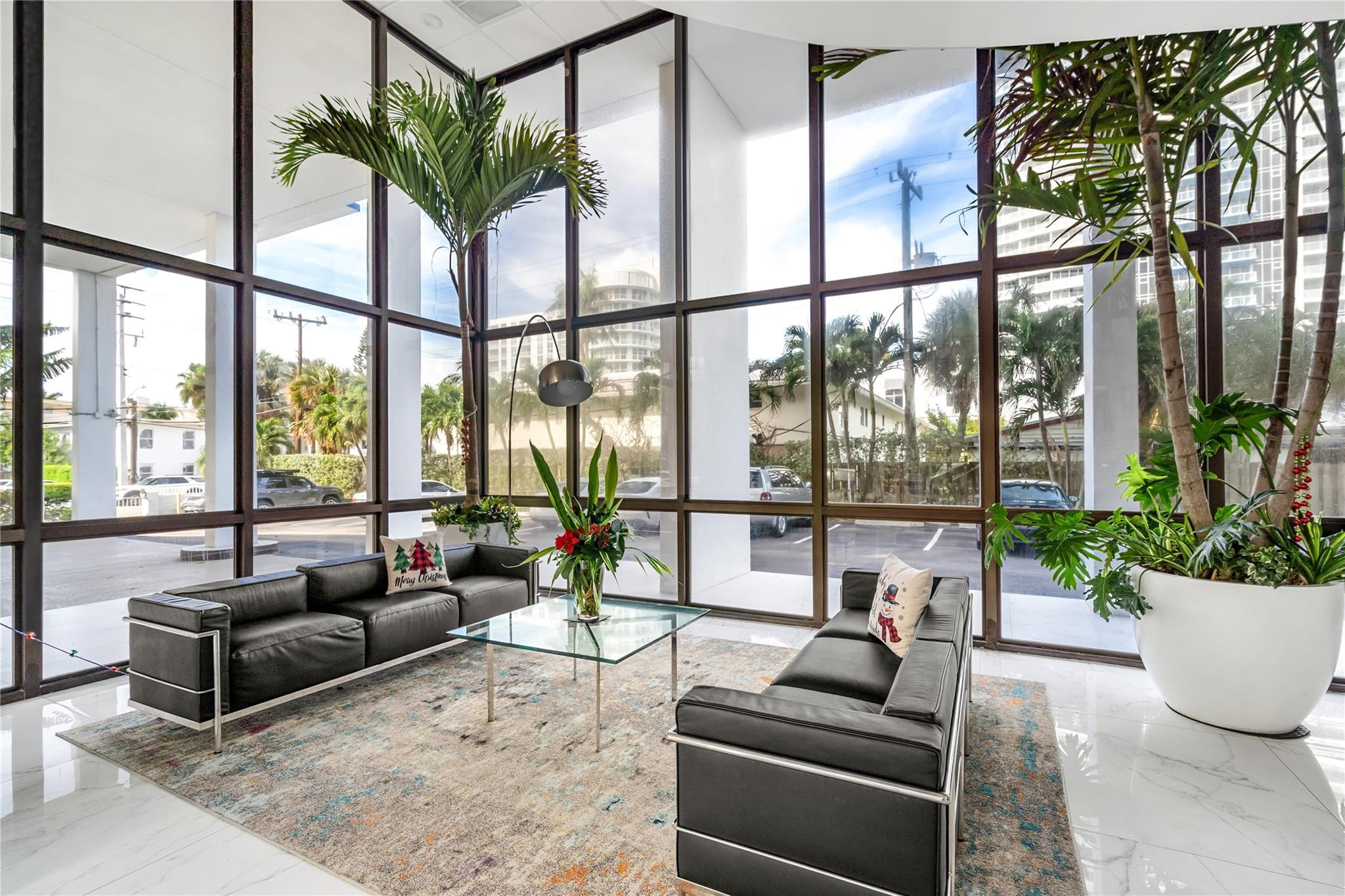 336 N Birch Road 12H, Fort Lauderdale Unit: 12H