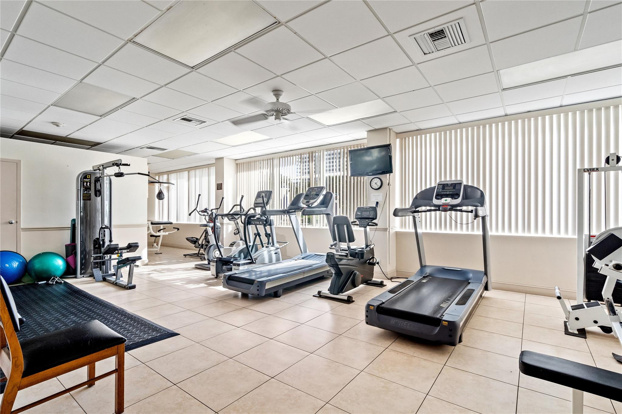 336 N Birch Road 12H, Fort Lauderdale Unit: 12H