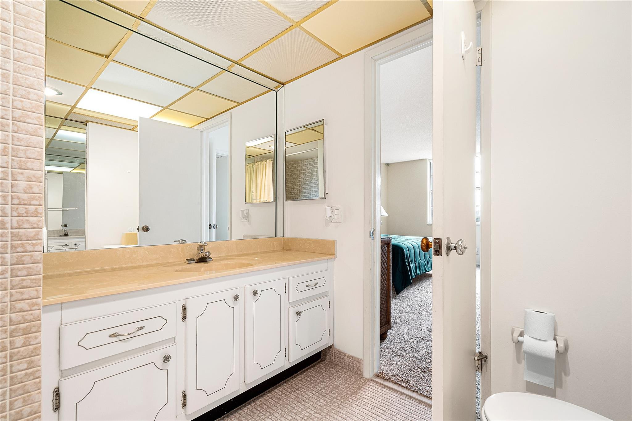 336 N Birch Road 12H, Fort Lauderdale Unit: 12H