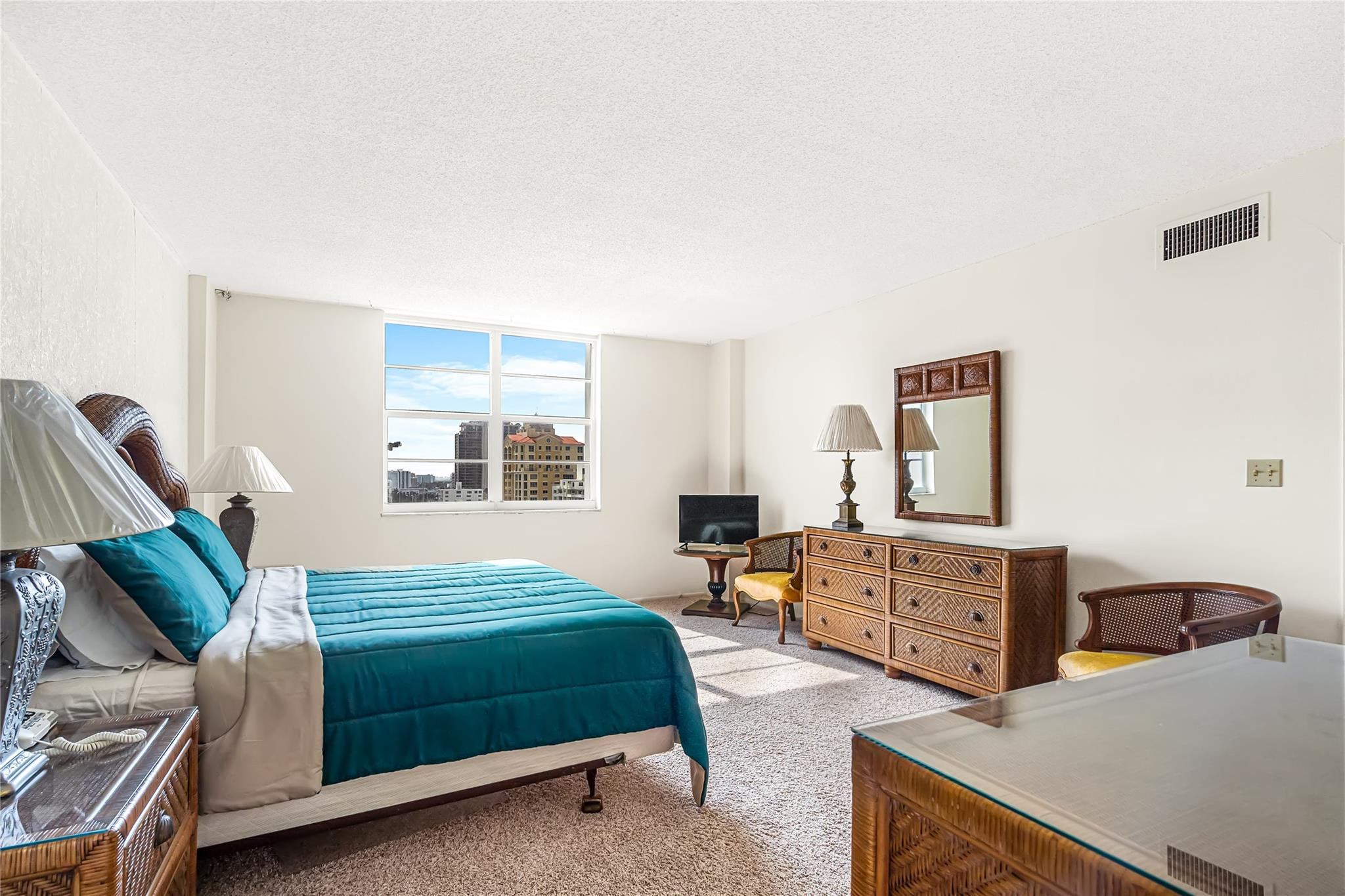 336 N Birch Road 12H, Fort Lauderdale Unit: 12H