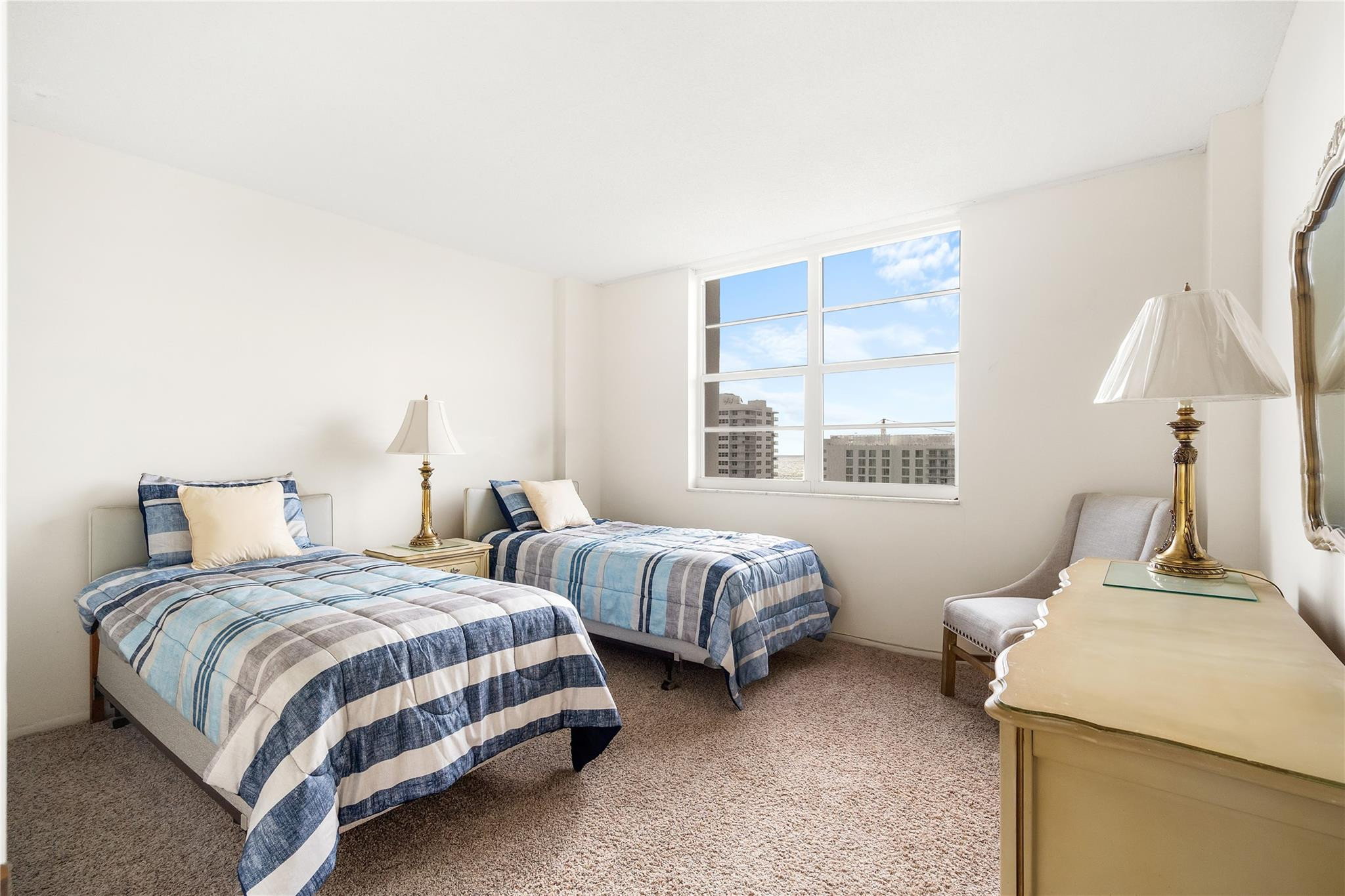 336 N Birch Road 12H, Fort Lauderdale Unit: 12H