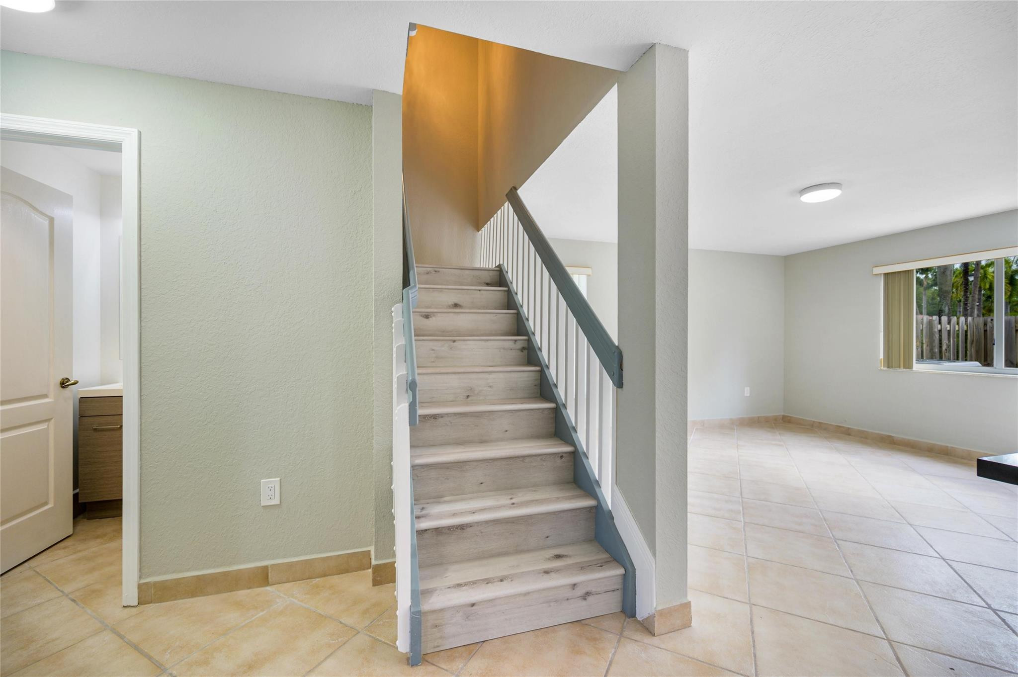 5103 NW 114th Place, Doral