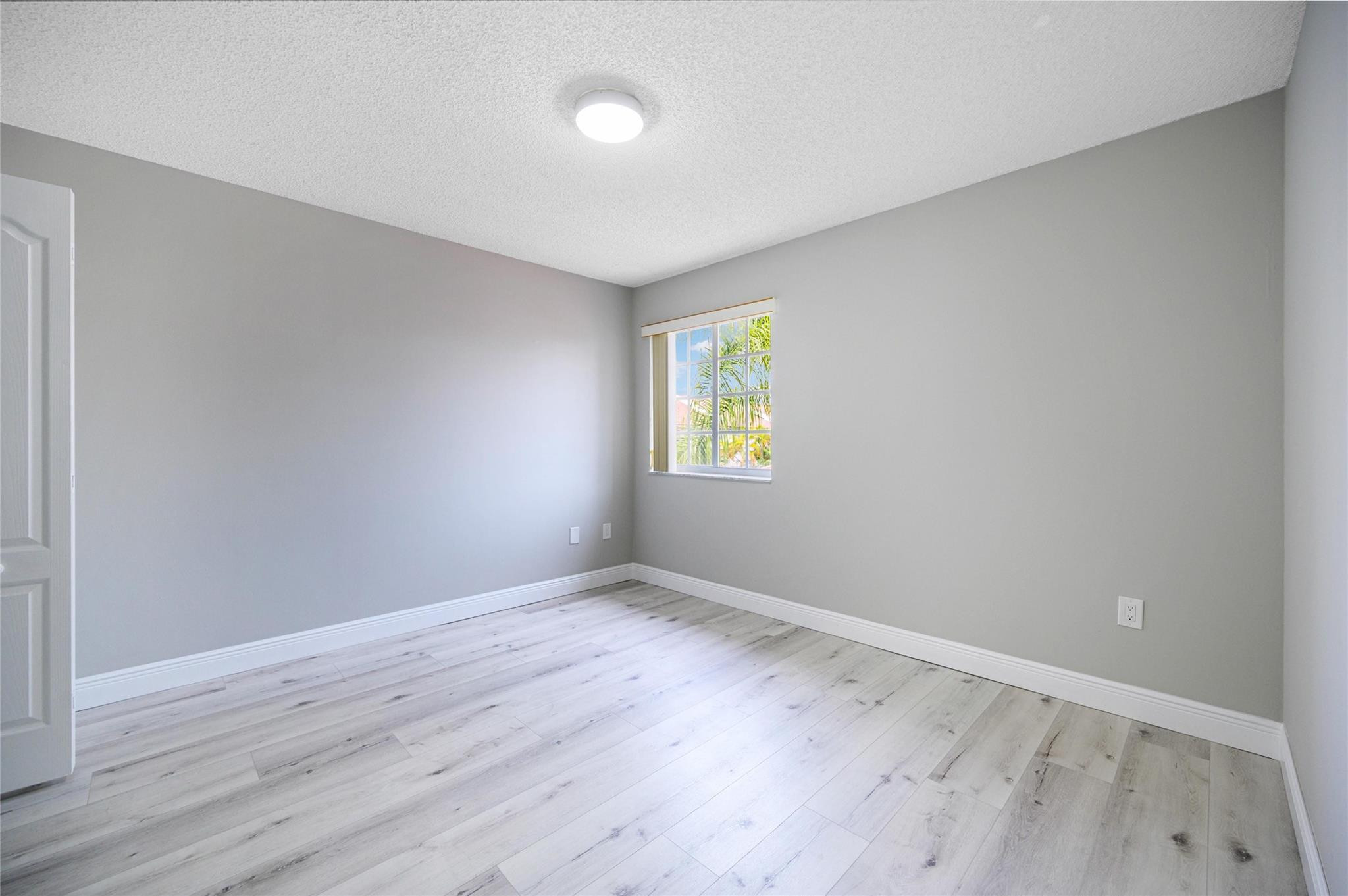 5103 NW 114th Place, Doral