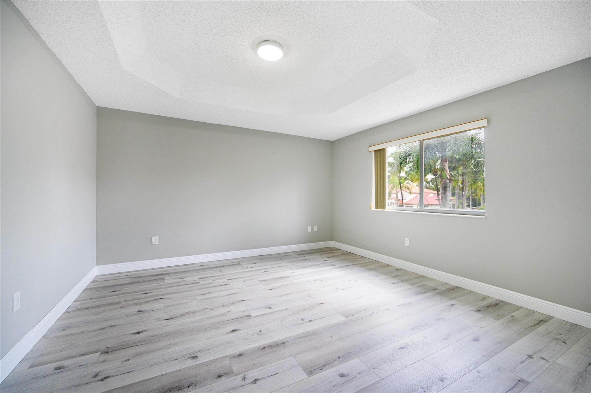 5103 NW 114th Place, Doral
