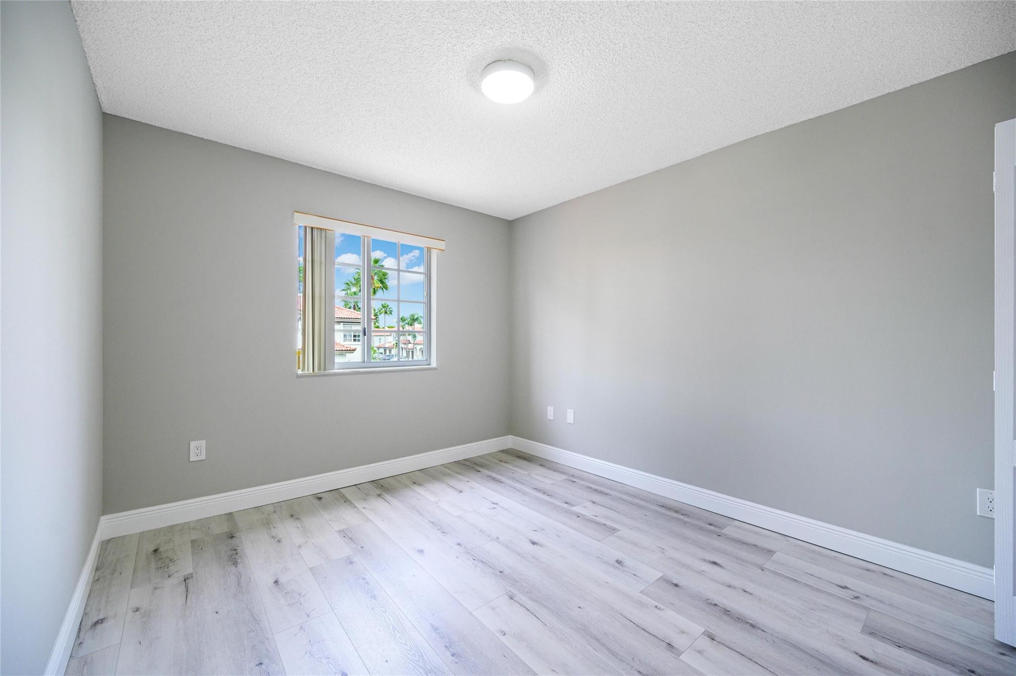 5103 NW 114th Place, Doral