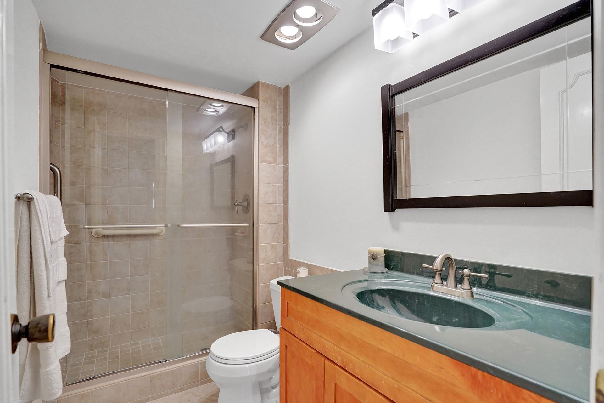 3050 NE 47th Ct 106