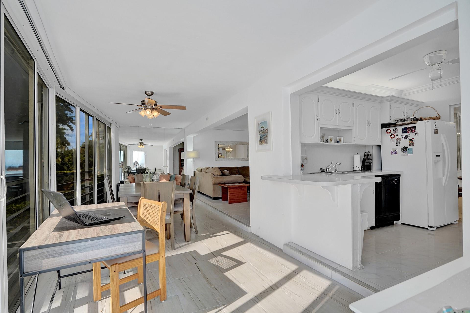 3050 NE 47th Ct 106