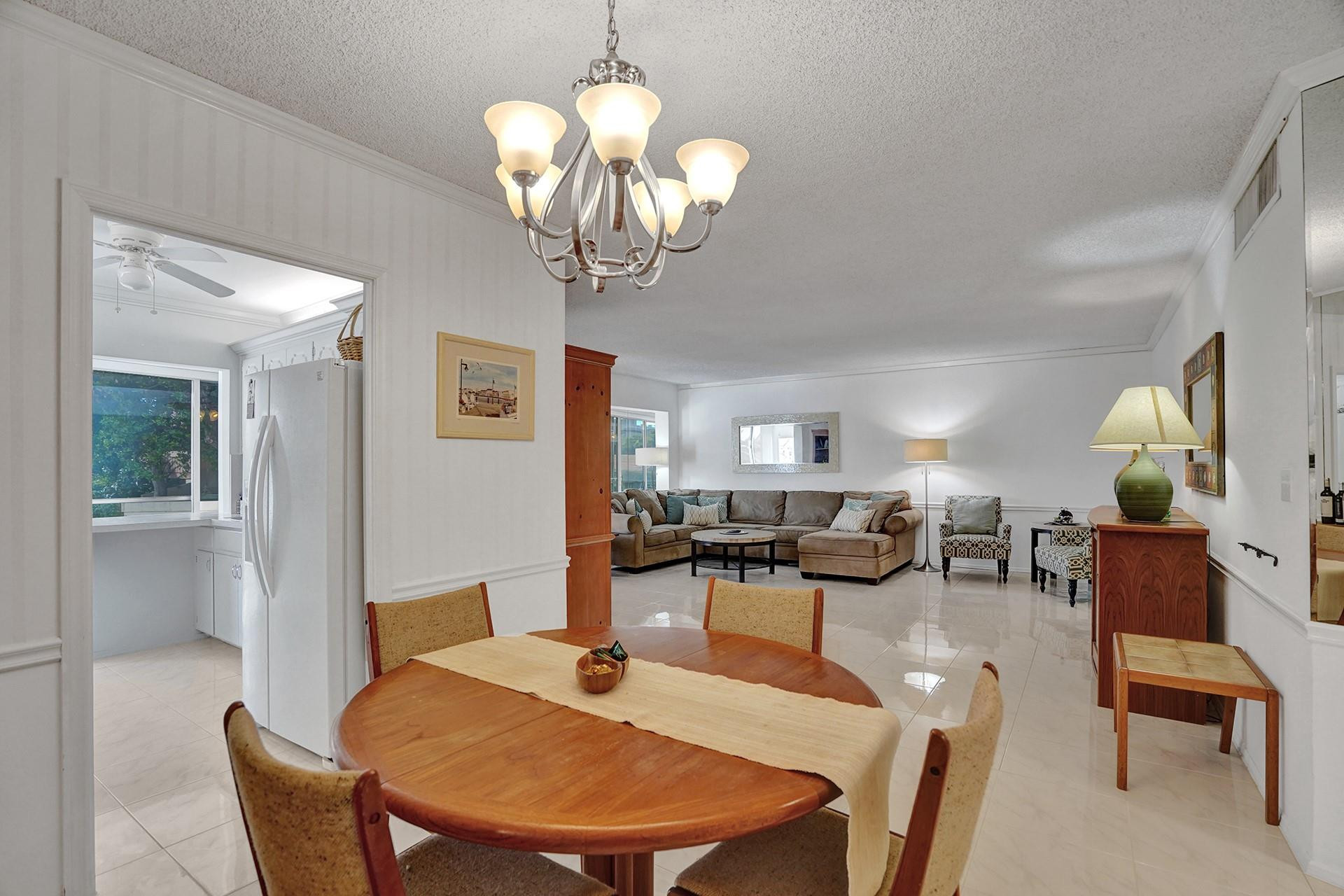 3050 NE 47th Ct 106