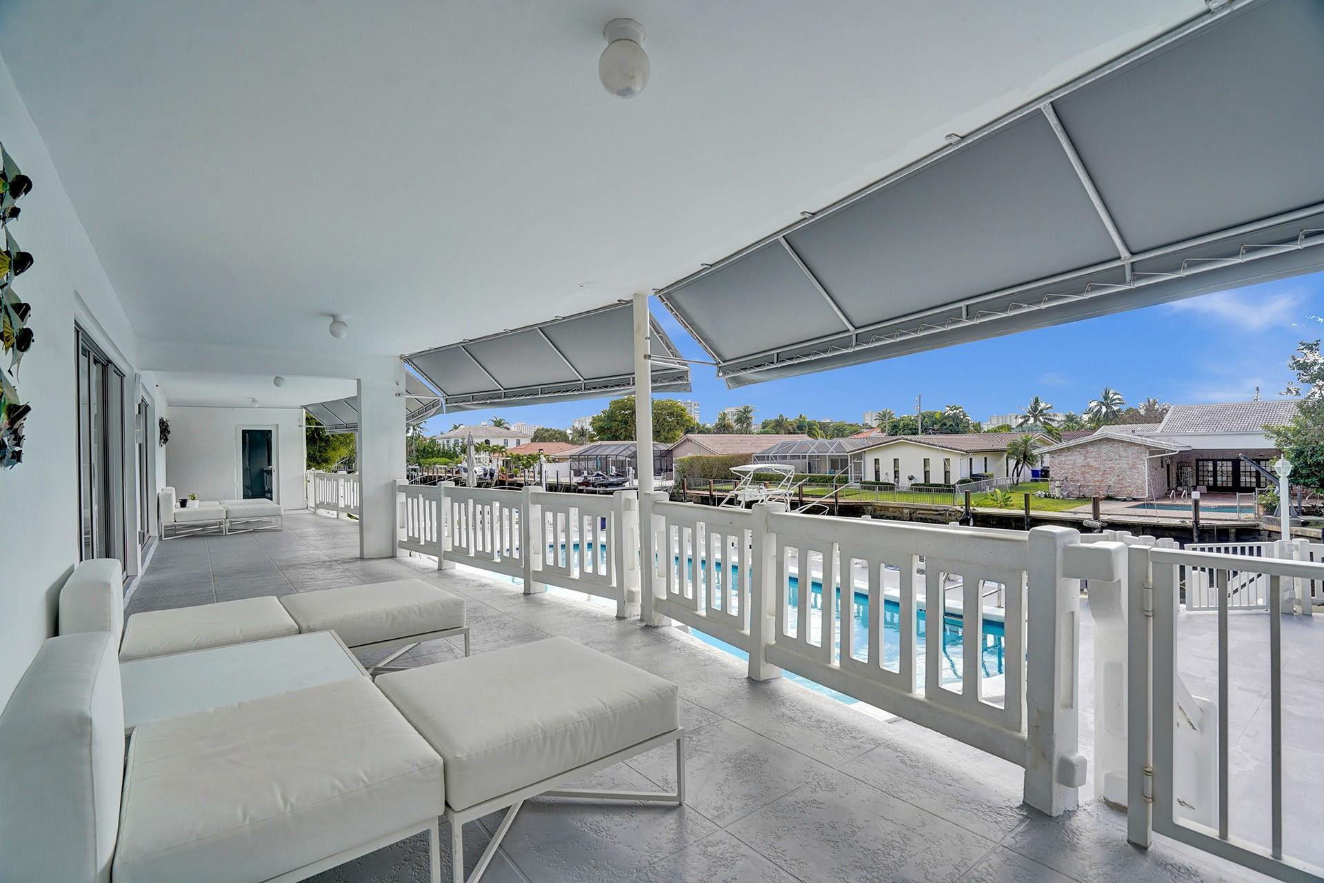 3050 NE 47th Ct 106
