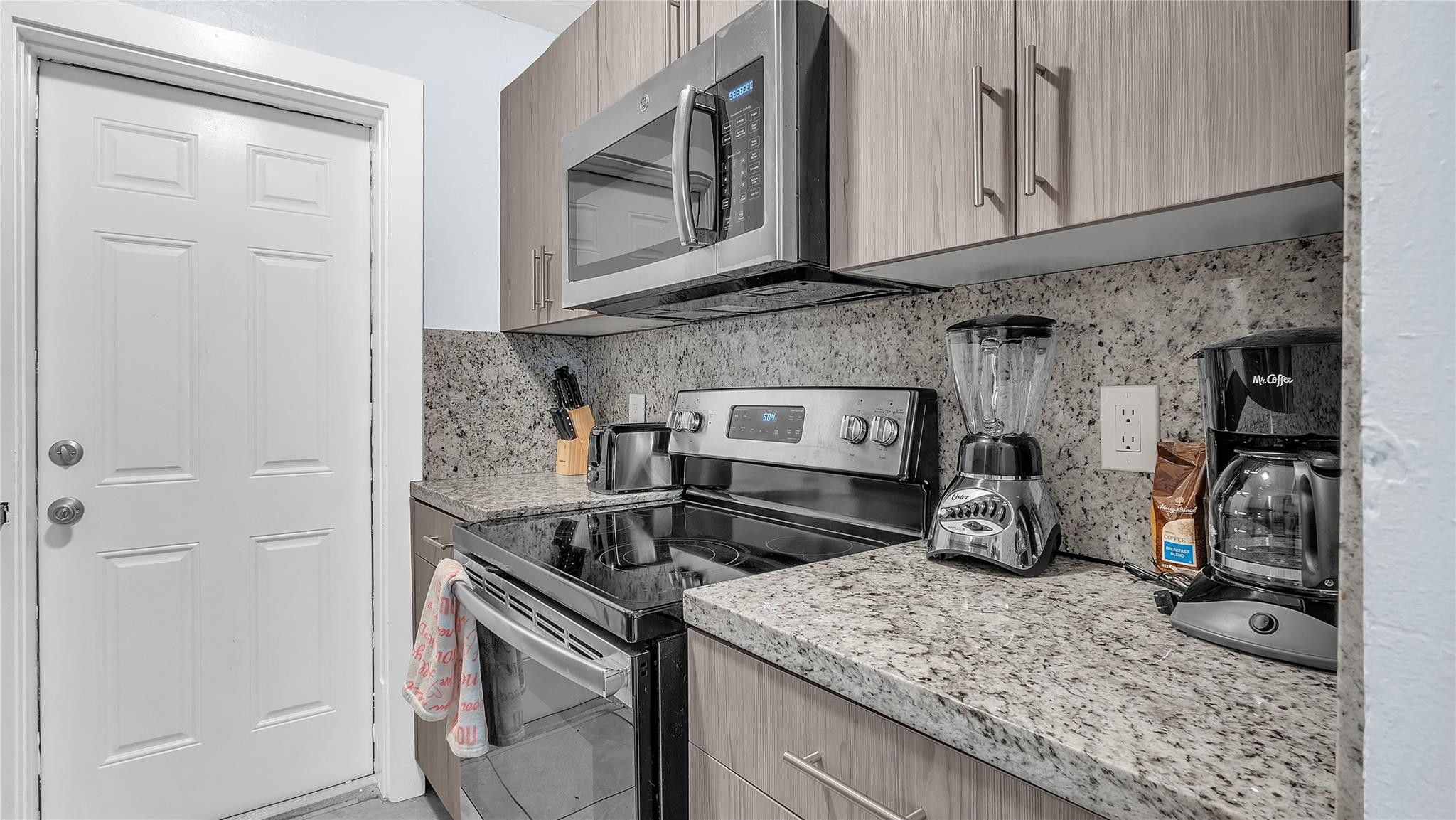 401 Hibiscus Avenue, Pompano Beach