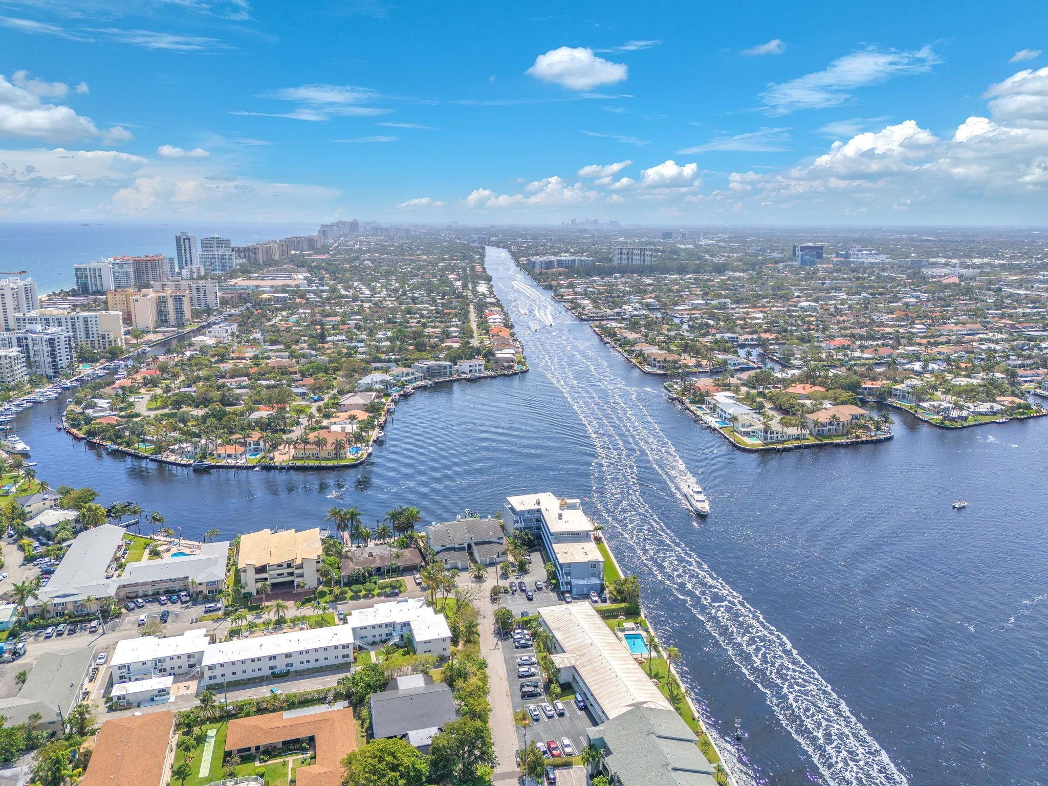 1105 S Riverside Dr 106