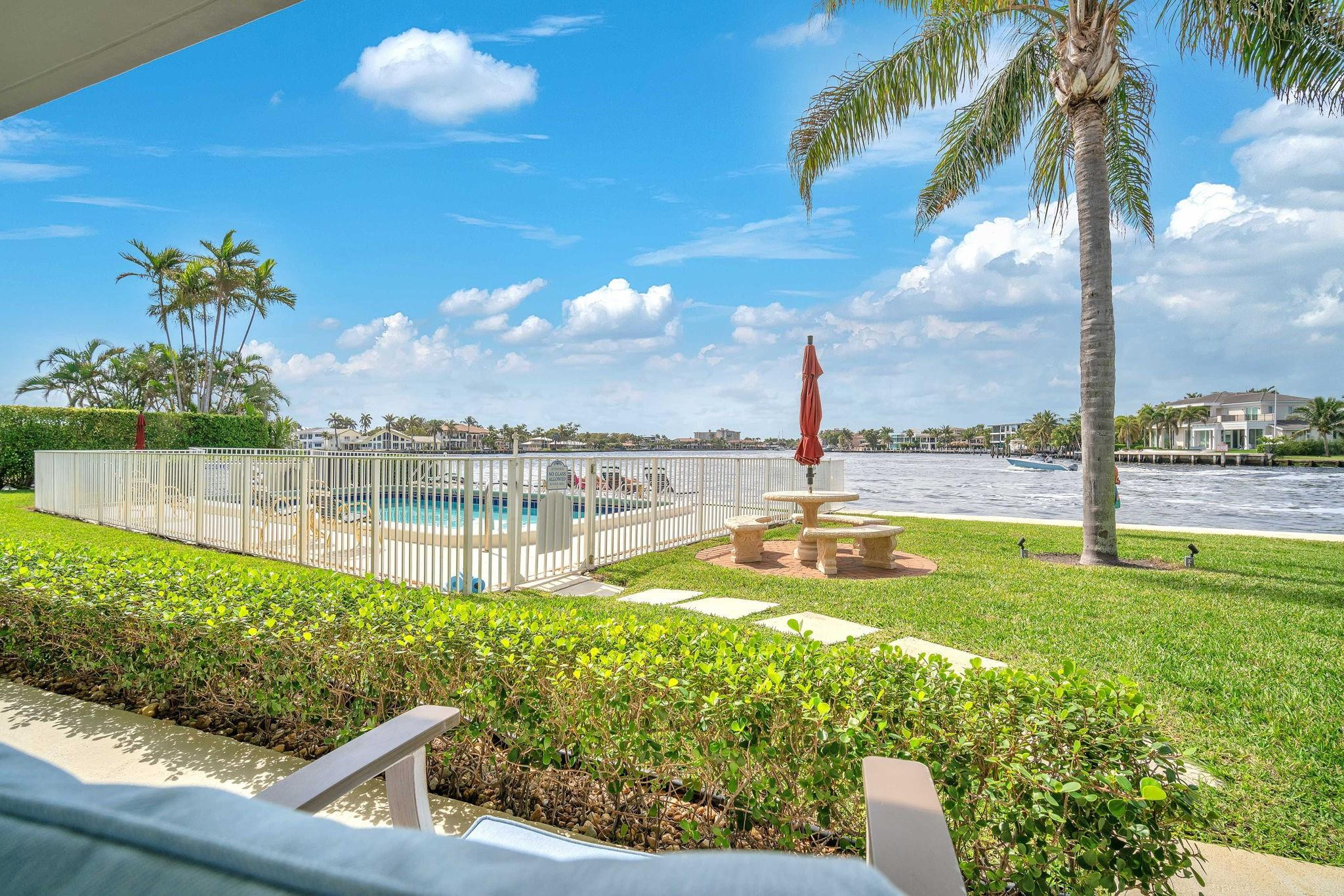 1105 S Riverside Dr 106