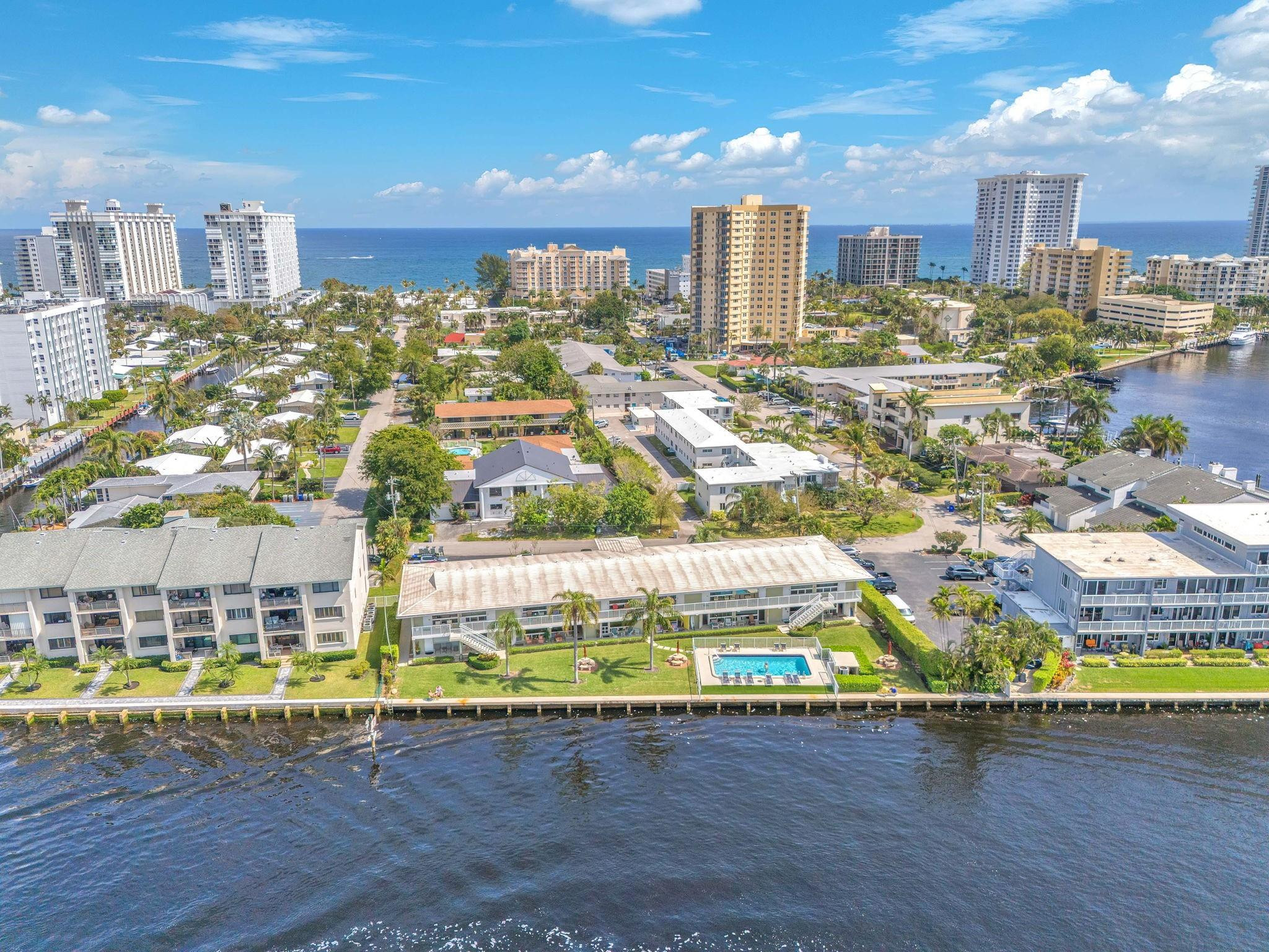 1105 S Riverside Dr 106